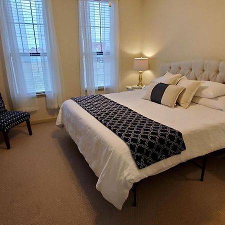 Old Fort Loft King & Queen Suites Nearest Accomodation To Marshals Museum Power Your Ev For Free! Форт-Смит Экстерьер фото