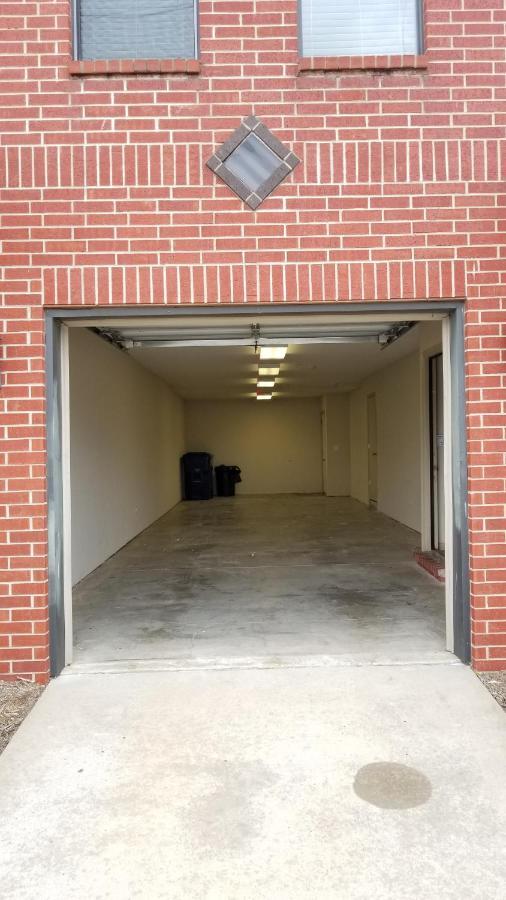 Old Fort Loft King & Queen Suites Nearest Accomodation To Marshals Museum Power Your Ev For Free! Форт-Смит Экстерьер фото